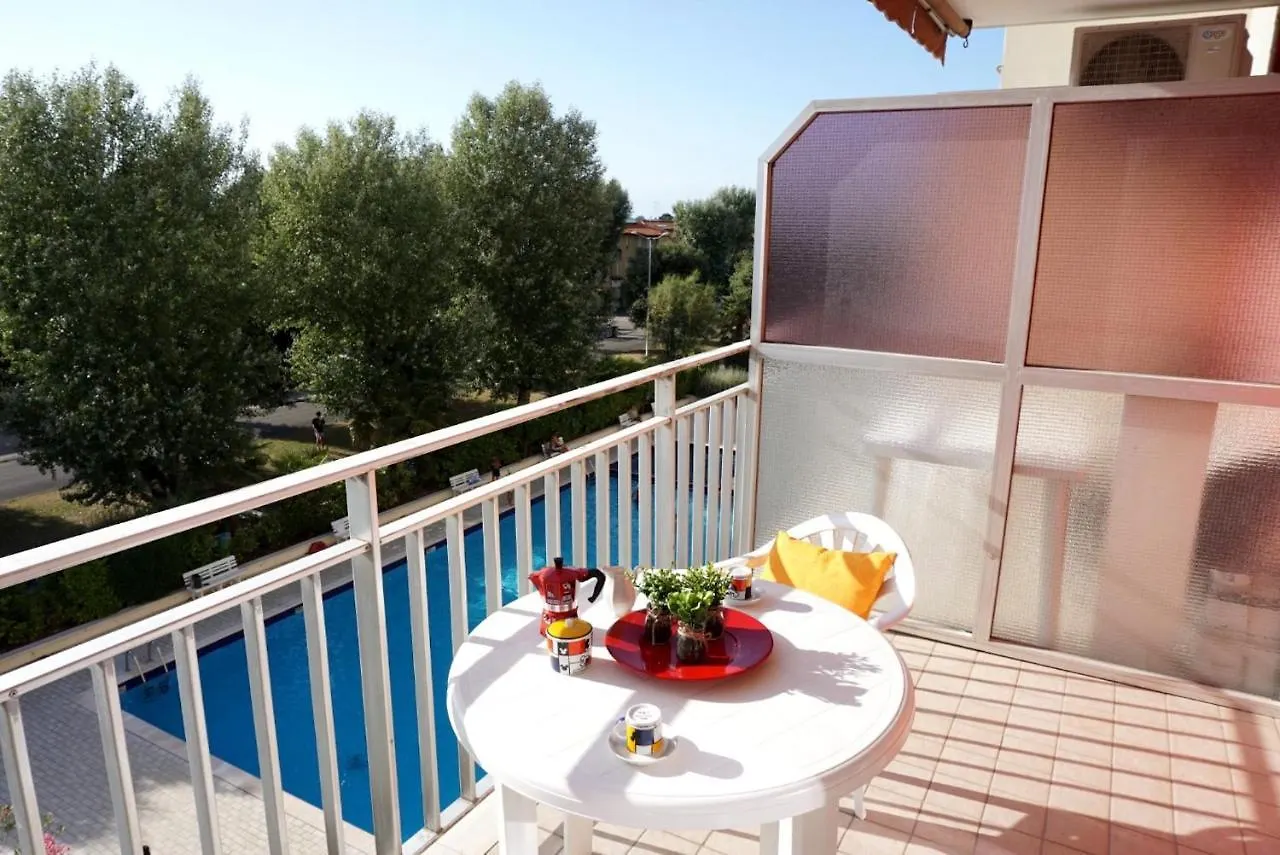 Apartamento Lovely Flat With Balcony And Shared Swimming Pool Porto Santa Margherita di Caorle Itália