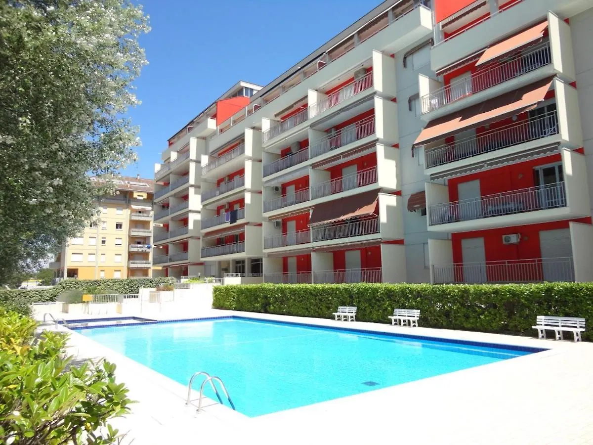 Lovely Flat With Balcony And Shared Swimming Pool location